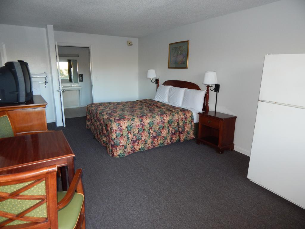 Live In Lodge Gainesville Bagian luar foto